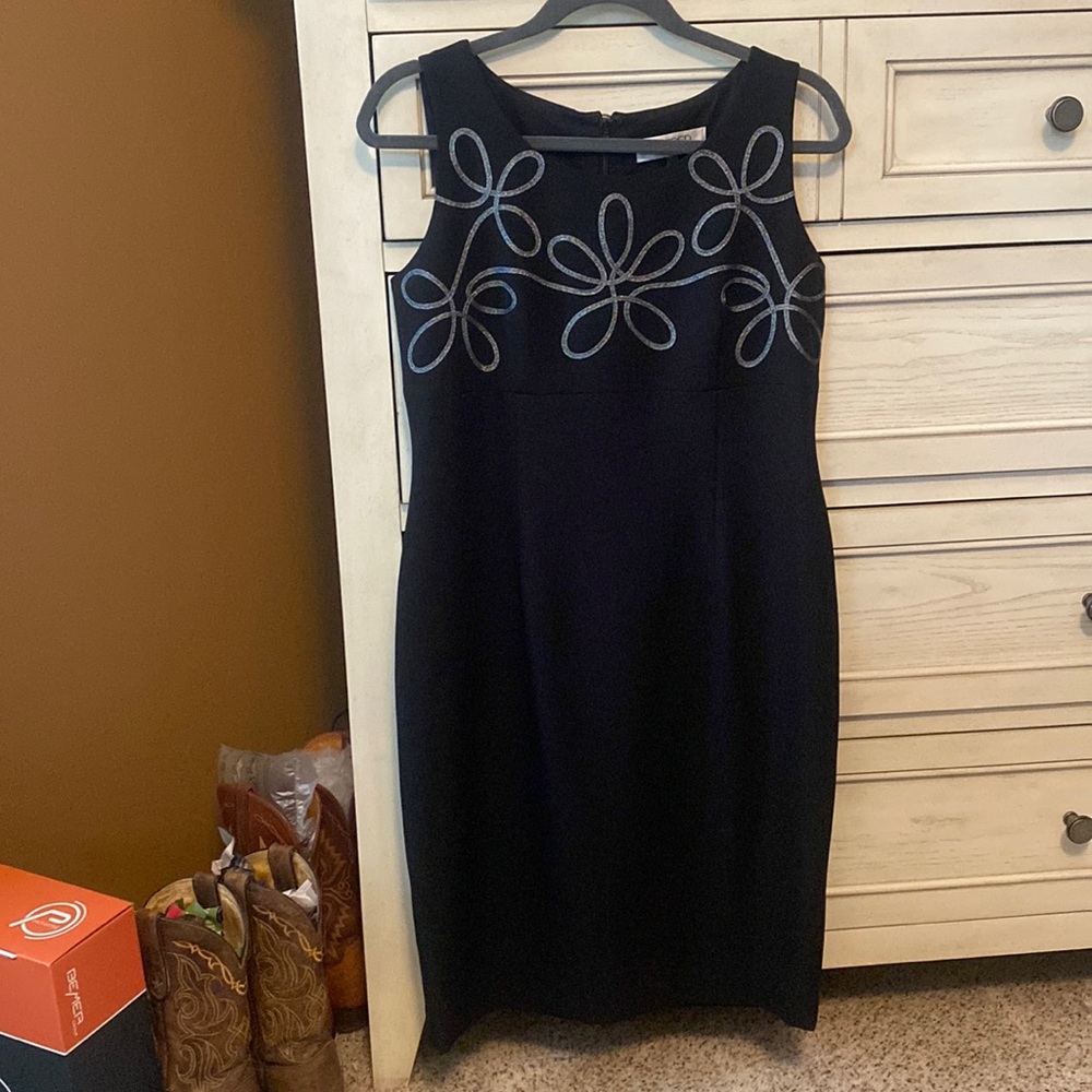 Kasper black dress with silver design